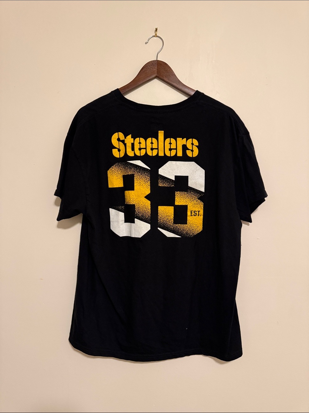 NFL Pittsburgh Steelers Black Short Sleeve Tee with Yellow and White Graphic